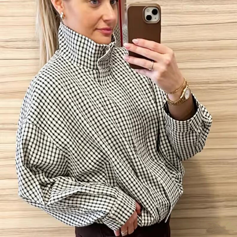 جاكيت بومبر نسائي كاروهات بقصة - مراجعة Varsity Jacket Letterman وسعره