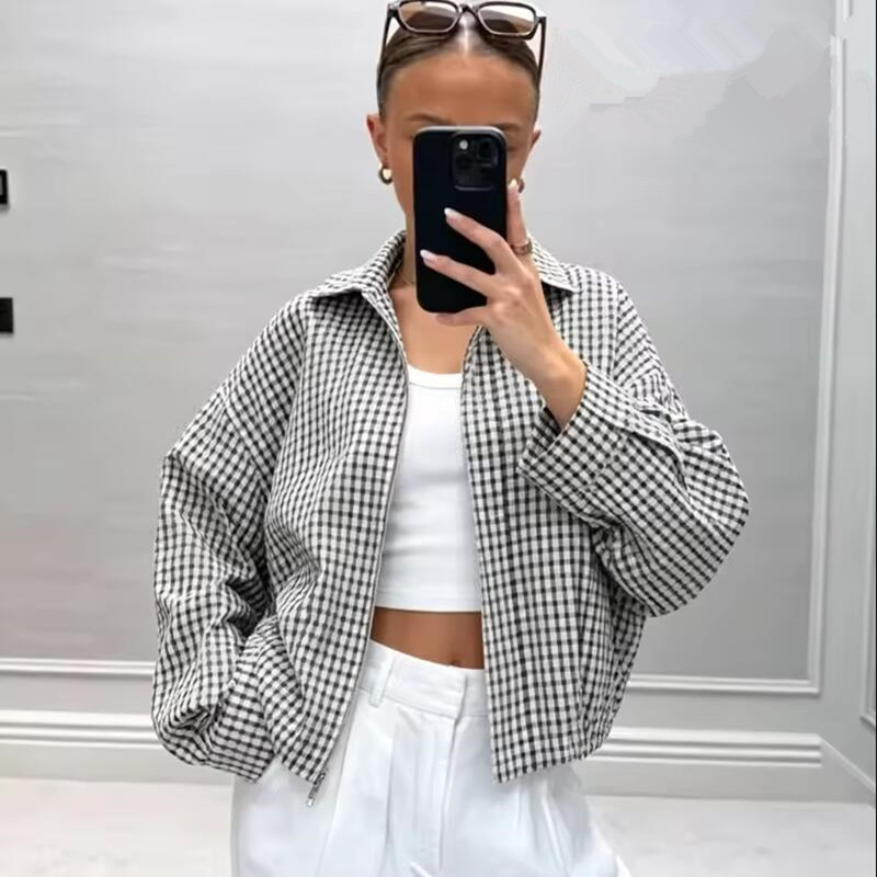 جاكيت بومبر نسائي كاروهات بقصة - مراجعة Varsity Jacket Letterman وسعره